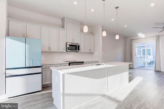 1657 ASPEN POPLAR RD, Dumfries, VA 22026