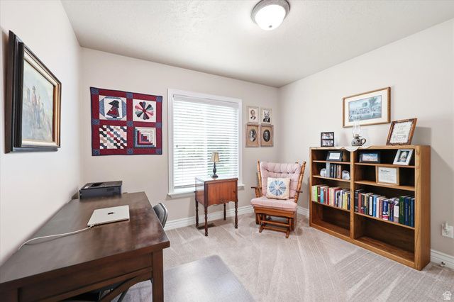 9604 N APPLE CT, Cedar Hills, UT 84062