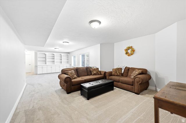 9604 N APPLE CT, Cedar Hills, UT 84062