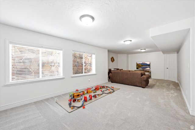 9604 N APPLE CT, Cedar Hills, UT 84062