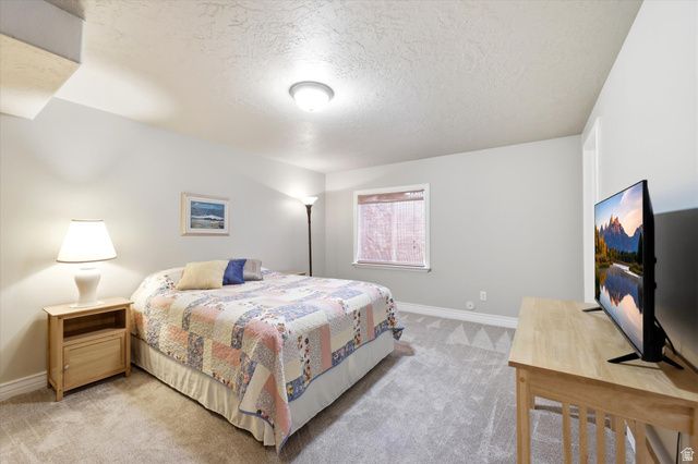 9604 N APPLE CT, Cedar Hills, UT 84062