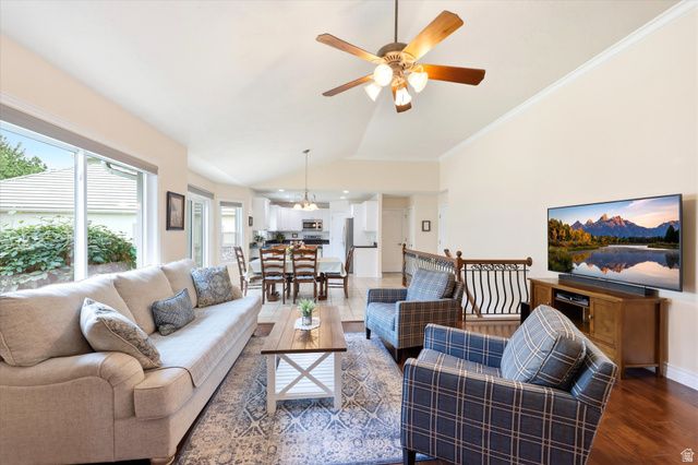 9604 N APPLE CT, Cedar Hills, UT 84062