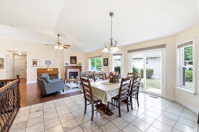 9604 N APPLE CT, Cedar Hills, UT 84062