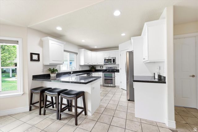 9604 N APPLE CT, Cedar Hills, UT 84062