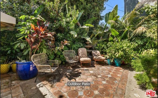 9060 Harland Avenue, West Hollywood, CA 90069