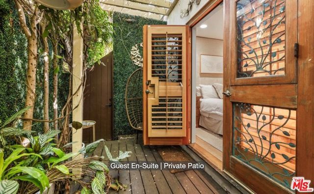 9060 Harland Avenue, West Hollywood, CA 90069