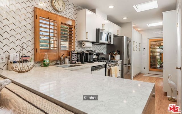 9060 Harland Avenue, West Hollywood, CA 90069