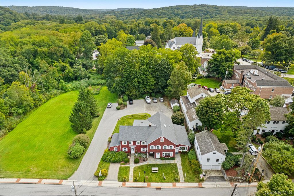 11-15 Court Road, Bedford, NY 10506 — photo 2