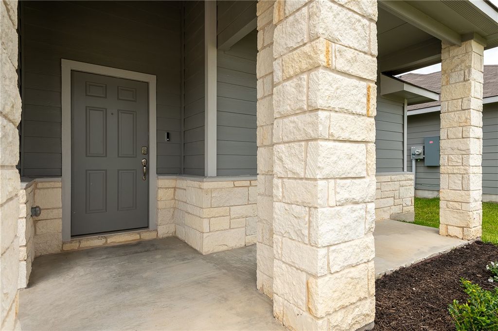 2166 Chief Street, Bryan, TX 77807 — photo 2
