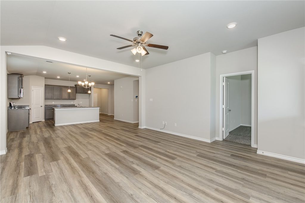 2166 Chief Street, Bryan, TX 77807 — photo 4
