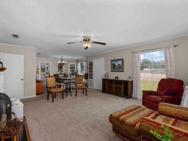 107 Cottage, Carthage, TX 75633