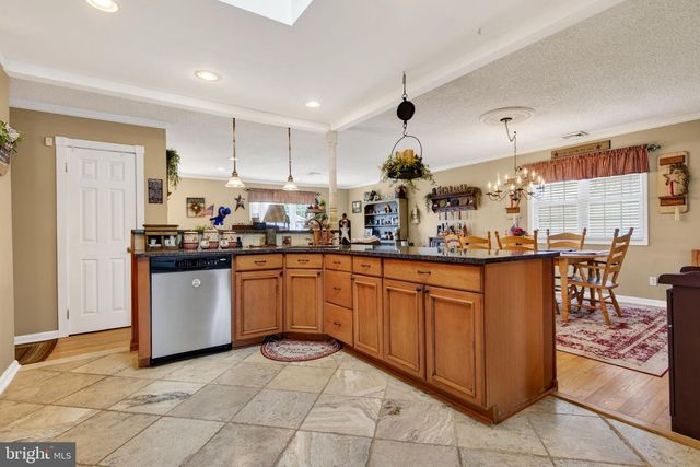 29 BROOKSTONE DR, Voorhees, NJ 08043