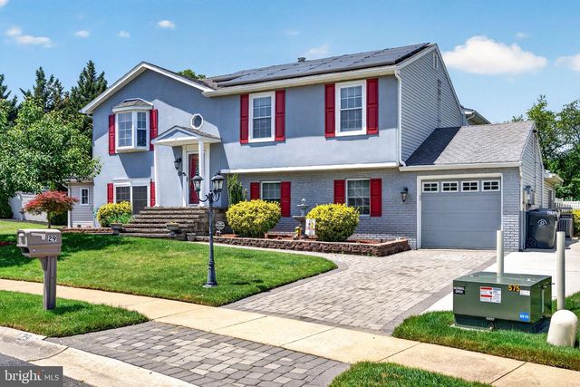 29 BROOKSTONE DR, Voorhees, NJ 08043