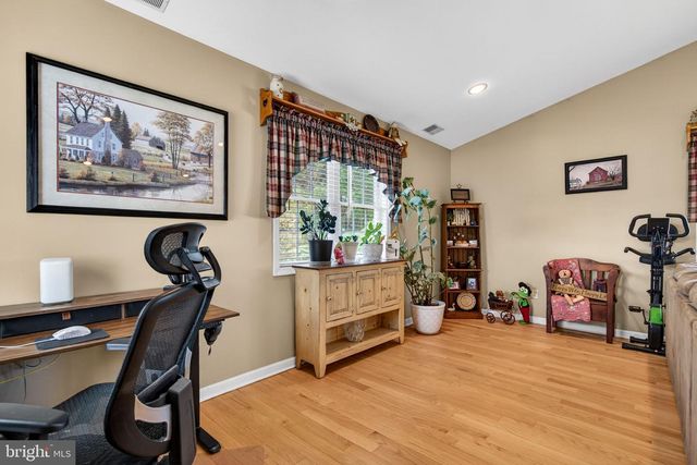 29 BROOKSTONE DR, Voorhees, NJ 08043