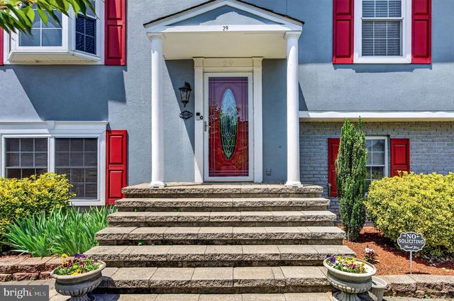29 BROOKSTONE DR, Voorhees, NJ 08043