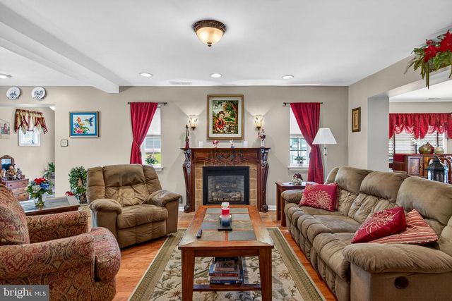 29 BROOKSTONE DR, Voorhees, NJ 08043