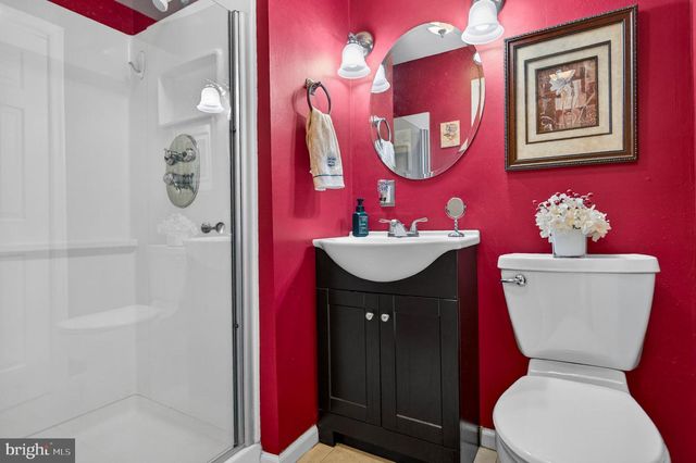 29 BROOKSTONE DR, Voorhees, NJ 08043