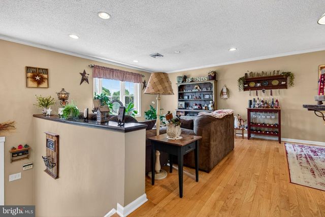 29 BROOKSTONE DR, Voorhees, NJ 08043