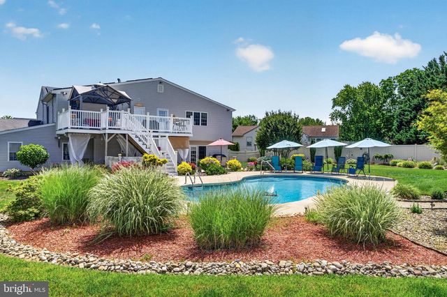 29 BROOKSTONE DR, Voorhees, NJ 08043