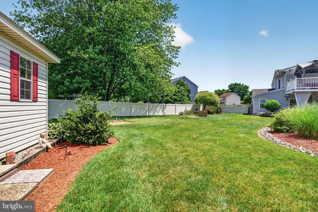 29 BROOKSTONE DR, Voorhees, NJ 08043