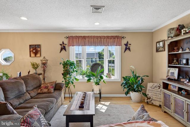 29 BROOKSTONE DR, Voorhees, NJ 08043