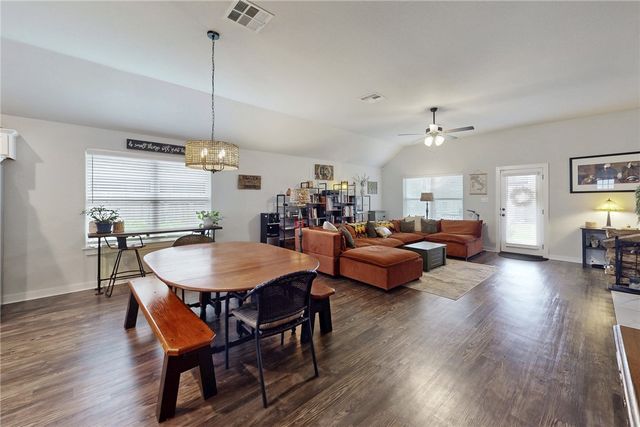 3425 Alsace Court, Bryan, TX 77808
