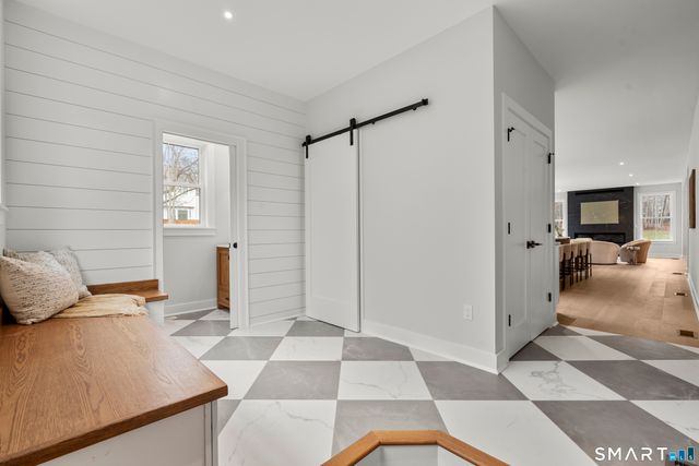 11 Laurel Hill Road, Branford, CT 06405