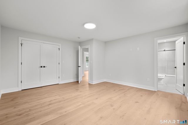 11 Laurel Hill Road, Branford, CT 06405