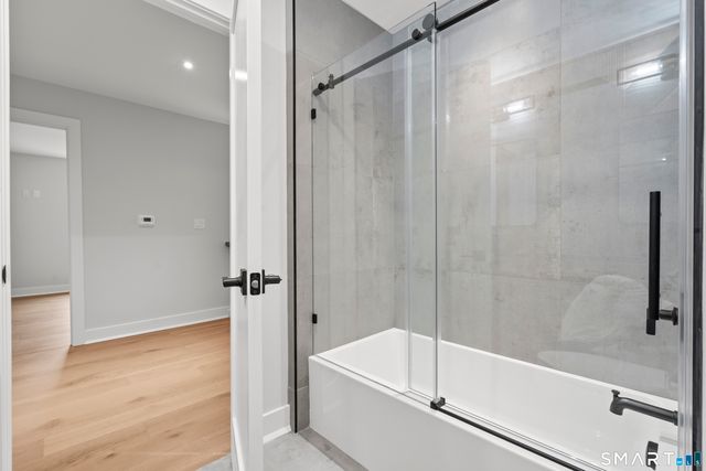 11 Laurel Hill Road, Branford, CT 06405