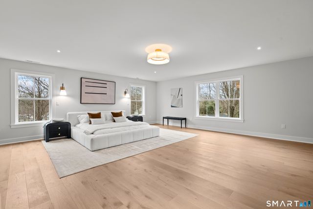 11 Laurel Hill Road, Branford, CT 06405