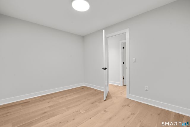 11 Laurel Hill Road, Branford, CT 06405