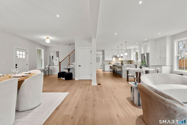 11 Laurel Hill Road, Branford, CT 06405