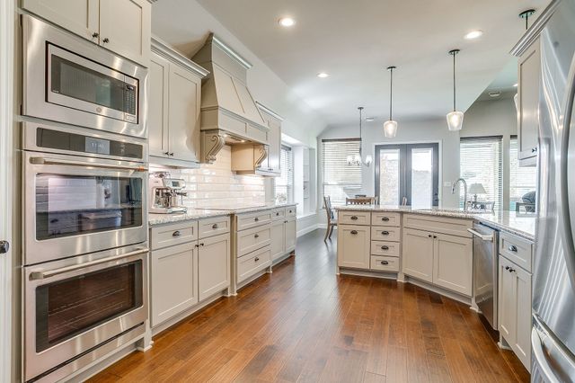 3009 Nob Hill Drive, Burleson, TX 76028