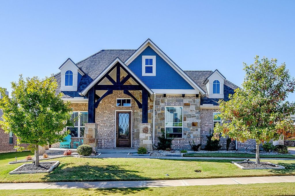 3009 Nob Hill Drive, Burleson, TX 76028