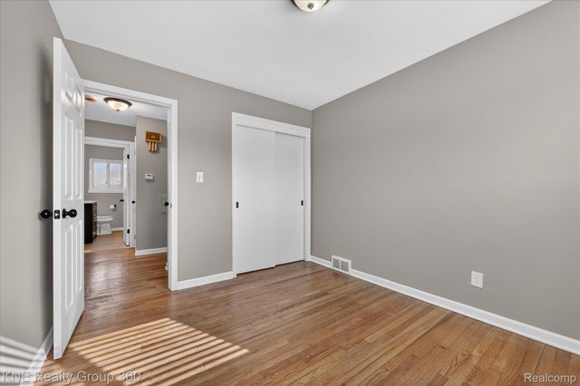 11214 Mae Avenue, Warren, MI 48089