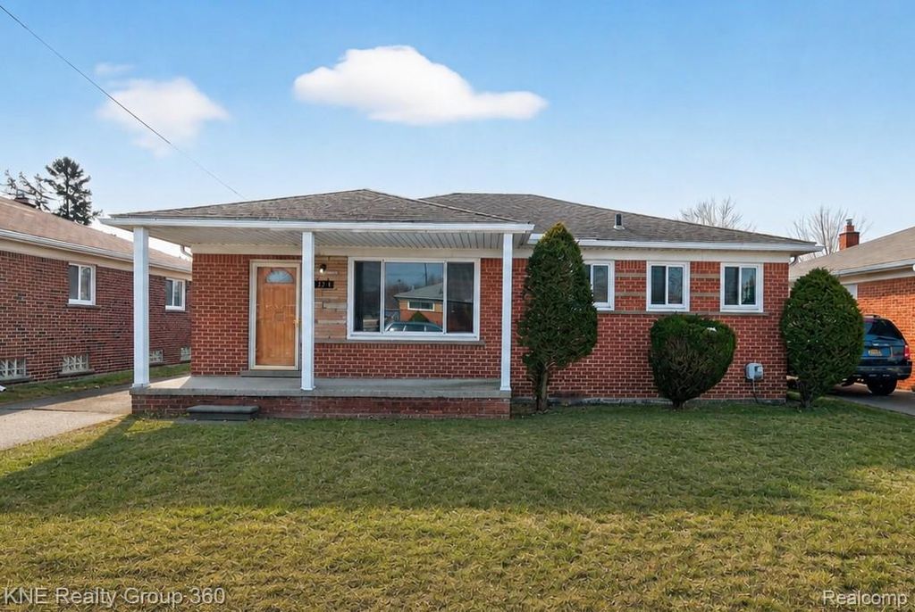11214 Mae Avenue, Warren, MI 48089