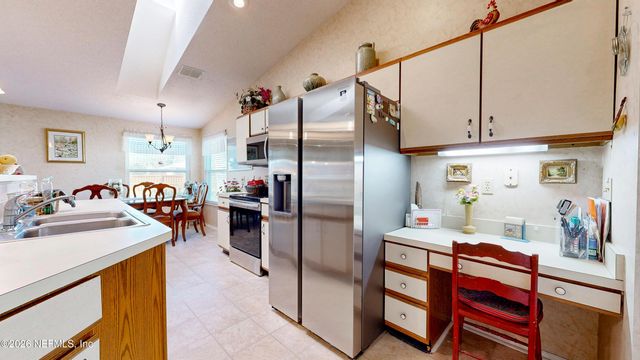 2818 MOORSFIELD Lane, Jacksonville, FL 32225