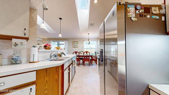 2818 MOORSFIELD Lane, Jacksonville, FL 32225