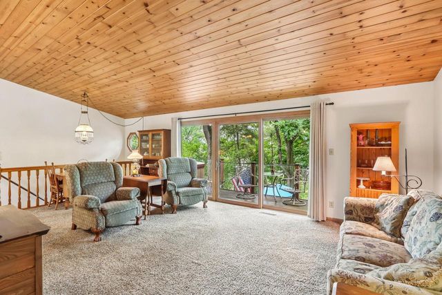 W322N6797 Wildwood Point ROAD, Hartland, WI 53029