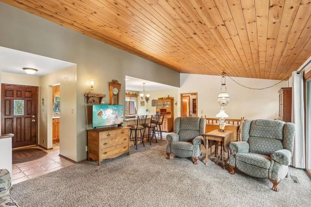 W322N6797 Wildwood Point ROAD, Hartland, WI 53029