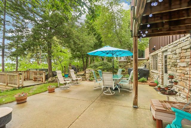W322N6797 Wildwood Point ROAD, Hartland, WI 53029