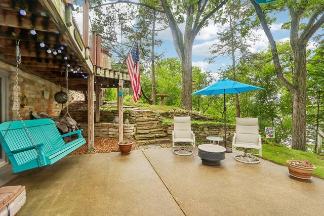 W322N6797 Wildwood Point ROAD, Hartland, WI 53029