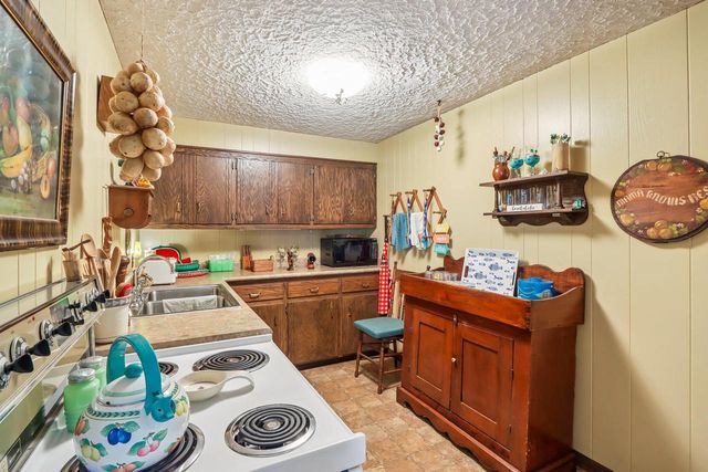 W322N6797 Wildwood Point ROAD, Hartland, WI 53029