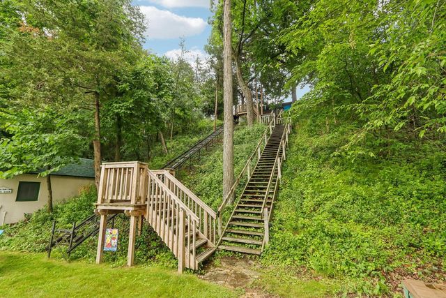 W322N6797 Wildwood Point ROAD, Hartland, WI 53029