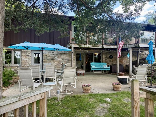 W322N6797 Wildwood Point ROAD, Hartland, WI 53029
