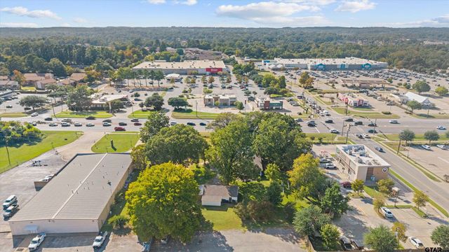 6920 S Broadway Ave., Tyler, TX 75703