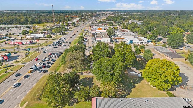 6920 S Broadway Ave., Tyler, TX 75703