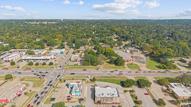 6920 S Broadway Ave., Tyler, TX 75703