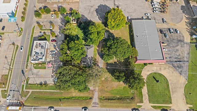 6920 S Broadway Ave., Tyler, TX 75703