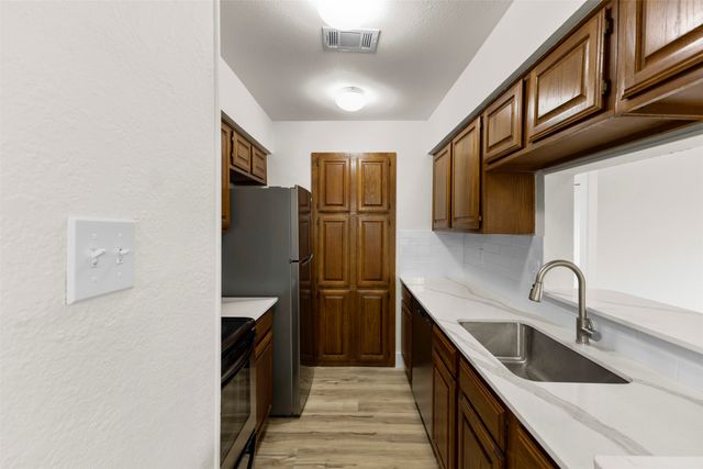 1204 Harwell Drive 2126, Arlington, TX 76011